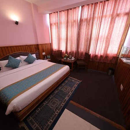 מנאלי Hotel Yak מראה חיצוני תמונה