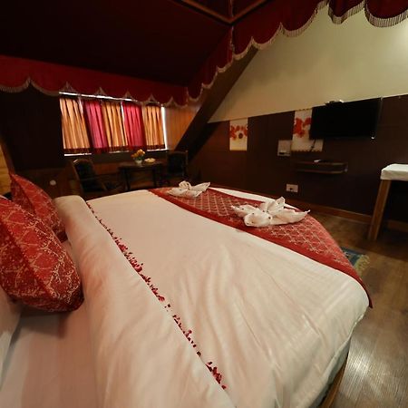 מנאלי Hotel Yak מראה חיצוני תמונה