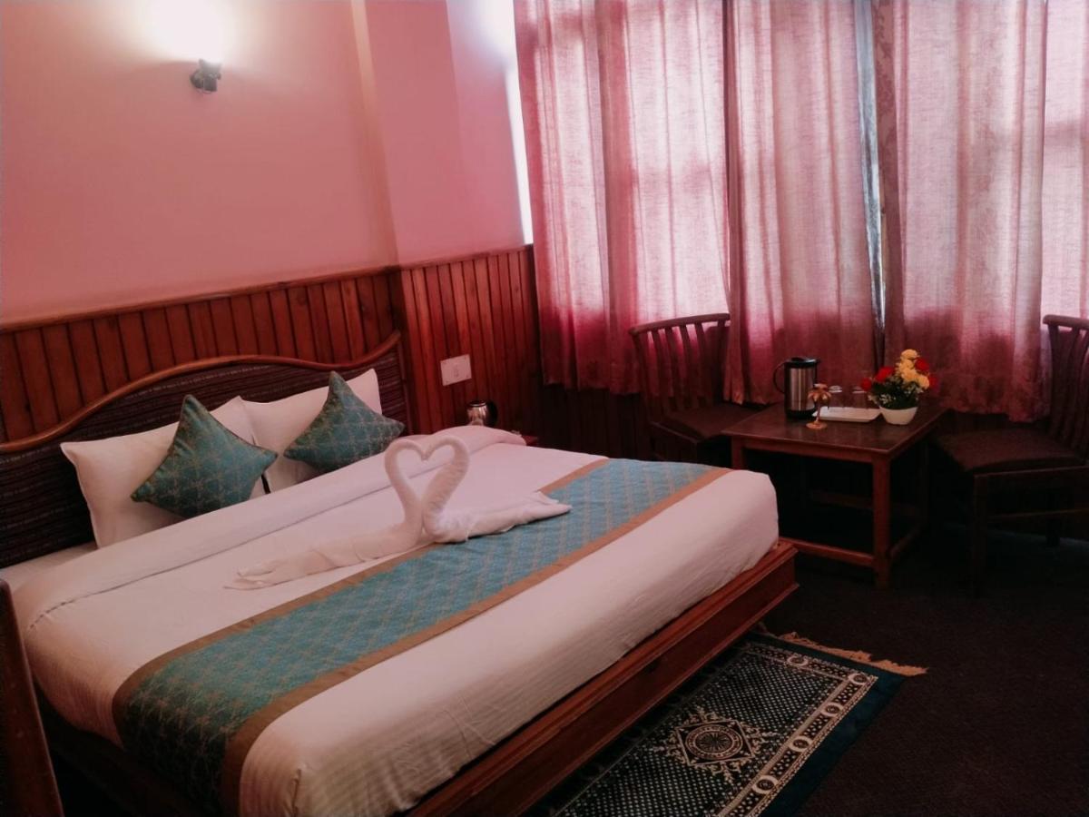 מנאלי Hotel Yak מראה חיצוני תמונה