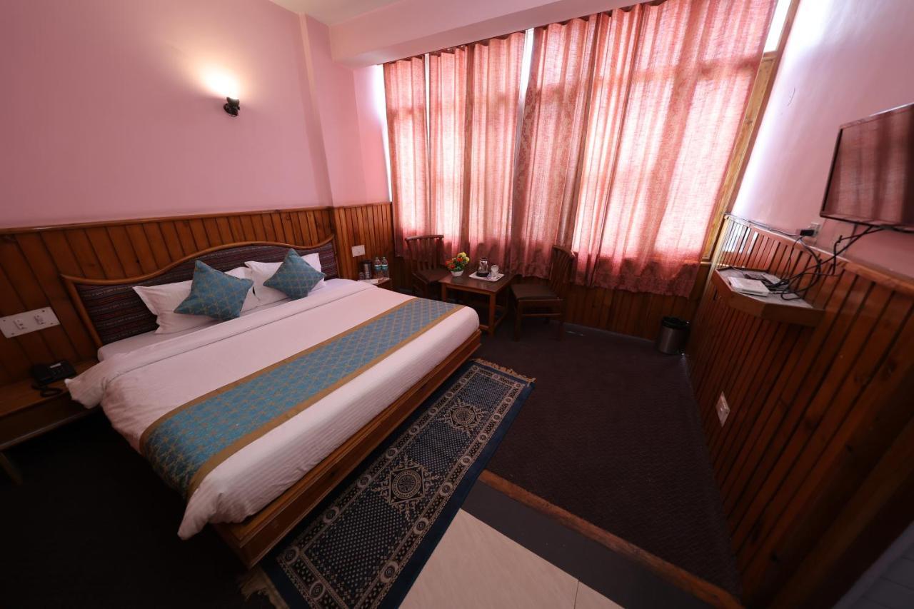 מנאלי Hotel Yak מראה חיצוני תמונה