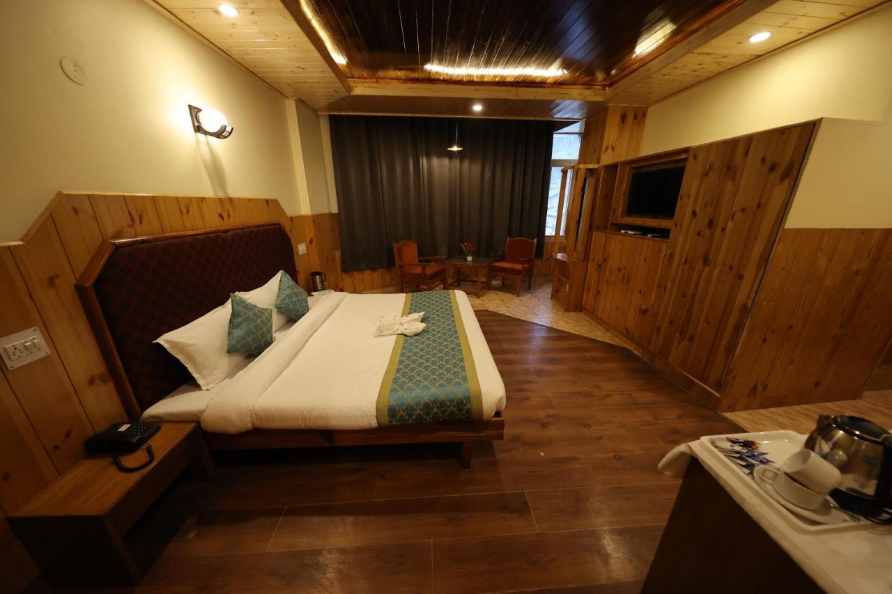 מנאלי Hotel Yak מראה חיצוני תמונה